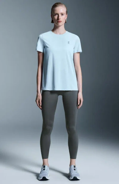 On Core-t Running T-shirt In Blue