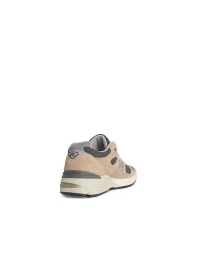 New Balance 991v2 Round Toe Sneakers