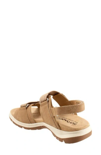 Softwalk Oahu Sandal In Brown