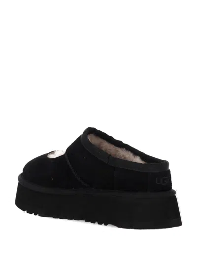 Ugg Round Toe Lace-up Shoes With Platform Sole In Black