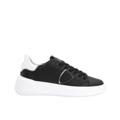 Philippe Model Low Top Sneakers Contrast Heel In Black