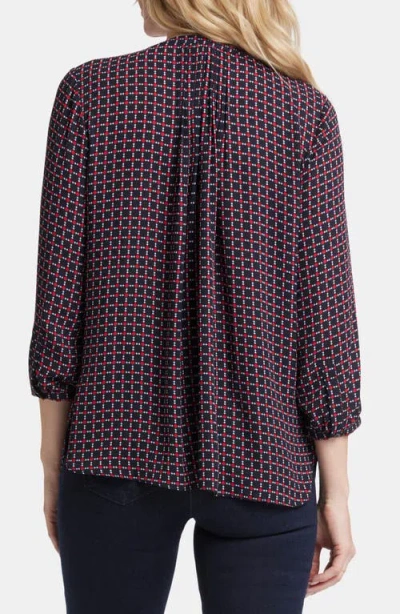 Nydj Pintuck Blouse In Starlet Geo In Black