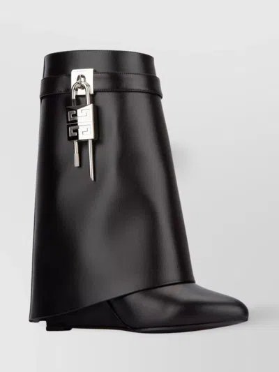 Givenchy Shark Lock Ankleboot Low Heels Ankle Boots In Black Leather In Black