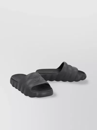 Moncler Lilo Rubber Slide Sandals In Black