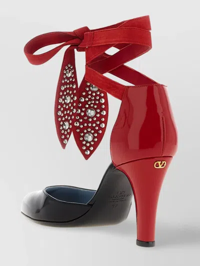 Valentino Black And Red Foliefoliage Décolleté In Black