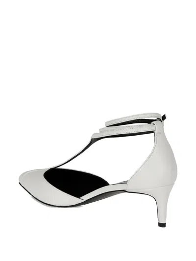 Khaite Mia 45 Leather Pumps In Weiss
