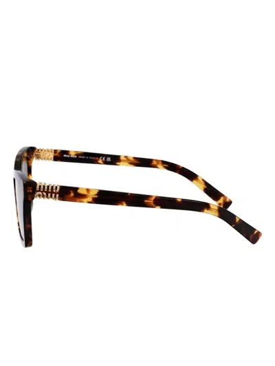 Miu Miu 0mu A05s Sunglasses In Havana Miele
