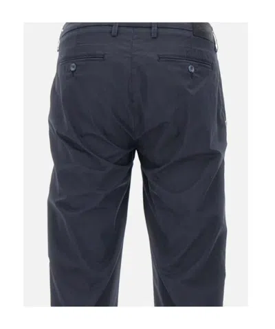 Re-hash Mucha Chinos Con Risvolto