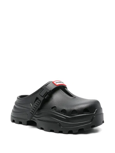 Hunter Baltic Mules In Black