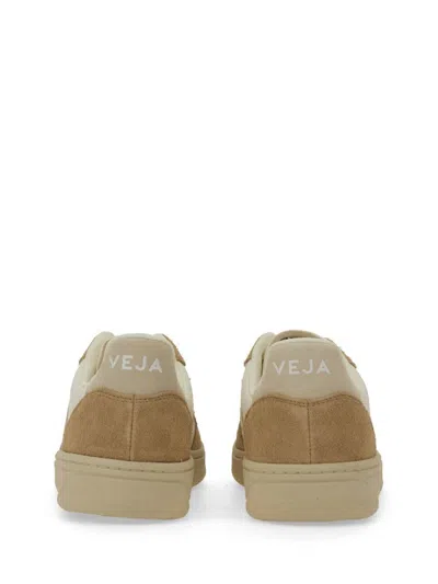 Veja V10 Low-top Sneakers