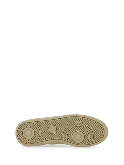 Veja V10 Low-top Sneakers