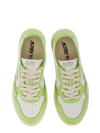 Autry White And Green Two-tone Leather Medalist Low Sneakers