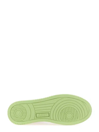Autry White And Green Two-tone Leather Medalist Low Sneakers