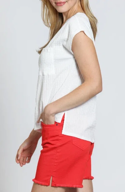 Apny Single Pocket Stretch Cotton Top In White