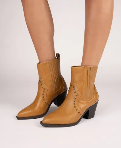 Journee Collection Journee Womens Braylee Studded Western Ankle Booties