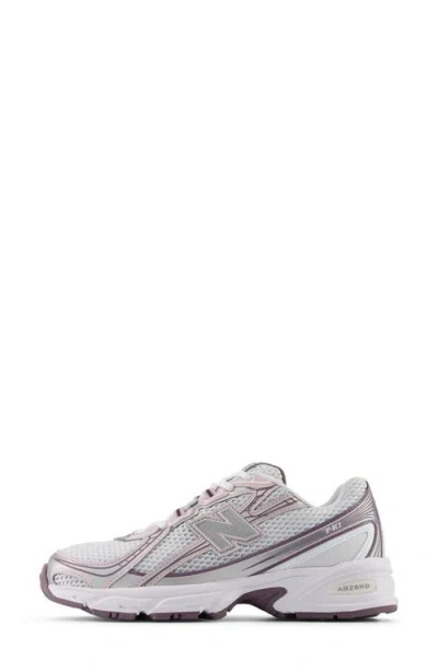 New Balance Pink Low Top Sneakers With Logo Patch On Side And Tongue And Perforated Panels In Pink