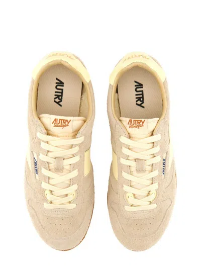 Autry 'windspin Low' Grey Sneaker With Logo On The Side And On The Heel
