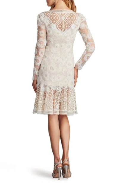 Tadashi Shoji Cfe25400m Short Long Sleeve Fitted Lace Cocktail Dress In White