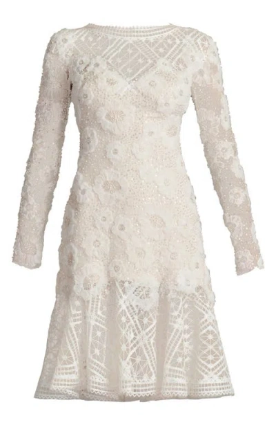 Tadashi Shoji Cfe25400m Short Long Sleeve Fitted Lace Cocktail Dress In White