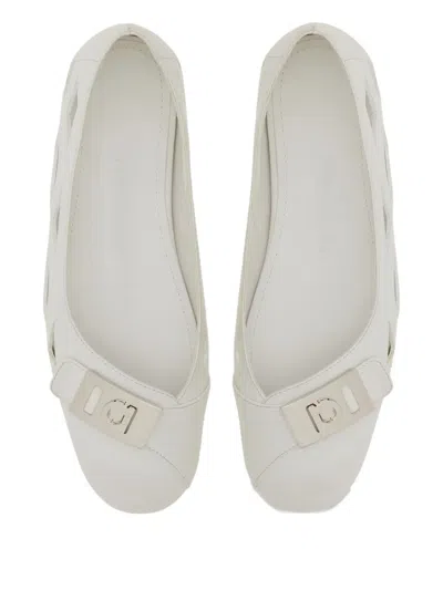 Ferragamo Leather Ballerina Shoes In White