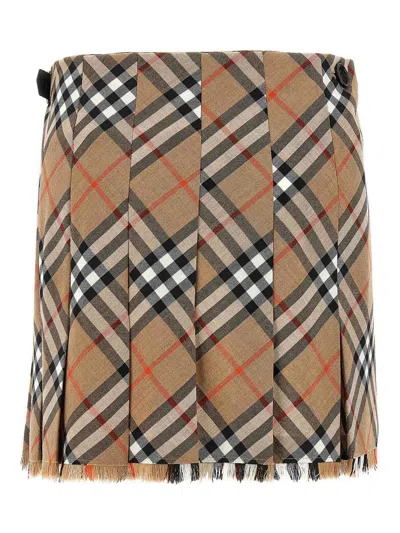 Burberry Check Pattern Fringe Pleated Skirt