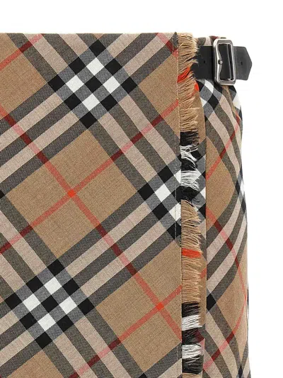 Burberry Check Pattern Fringe Pleated Skirt