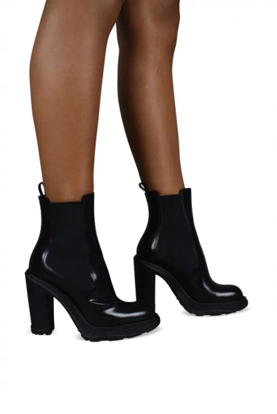 Alexander Mcqueen Alexander Mc Queen Tread Chelsea Boots