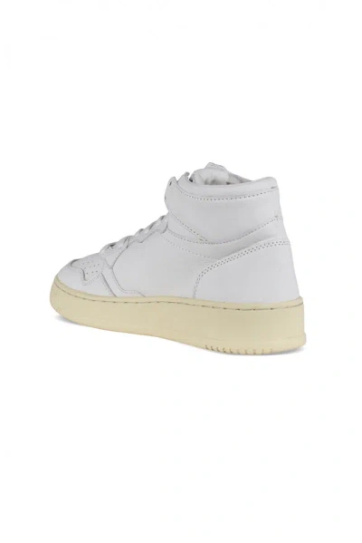 Autry Medalist Mid Sneakers
