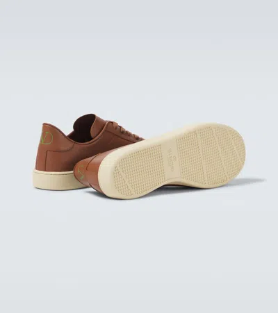 Valentino Garavani Royco Trainer In Nappa Calfskin In Tobacco