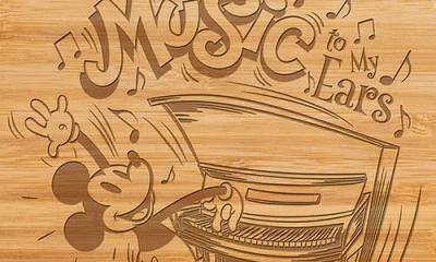 Picnic Time Mickey Mouse Piano Cheeseboard Set