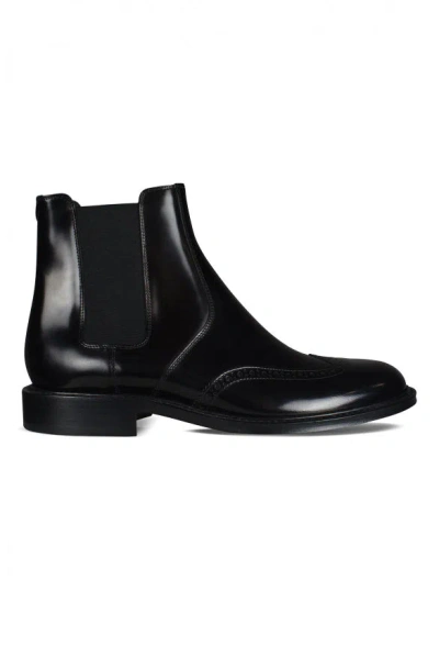 Saint Laurent Ceril Leather Chelsea Boots In Black