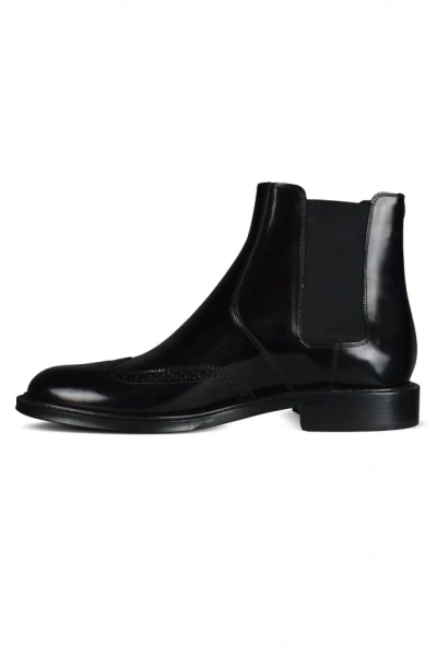 Saint Laurent Ceril Leather Chelsea Boots In Black