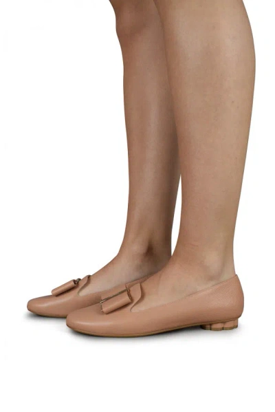 Ferragamo Sarno Bow Pumps In Neutral