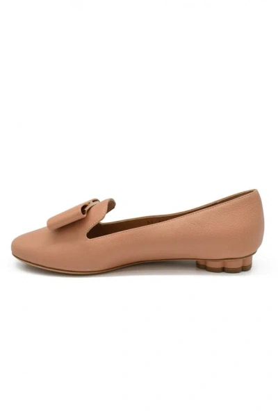 Ferragamo Sarno Bow Pumps In Neutral
