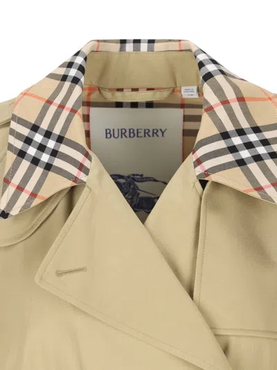 Burberry Castleford Check Collar Shower Resistant Cotton Gabardine Short Trench Coat In Gray
