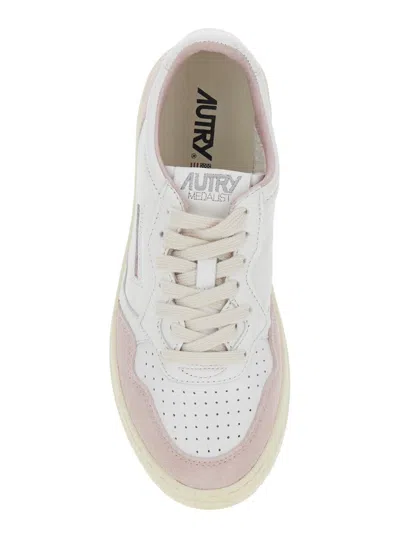 Autry Medalist Low Sneakers