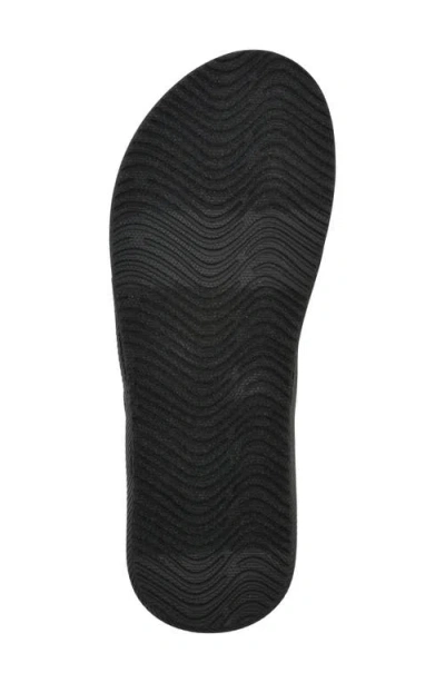 Cliffs By White Mountain Basket Woven Slide Sandal