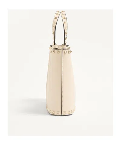 Valentino Garavani Rockstud Small Shopping Bag In Grainy Calfskin In White