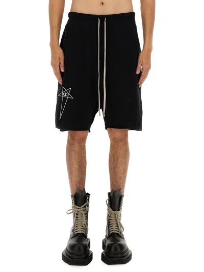Champion X Rick Owens Short Pods Beveled With Distinctive Star Graphic
