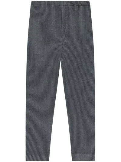 ISSEY MIYAKE PLEATED TROUSERS WITH ELASTICATED WAISTBAND 