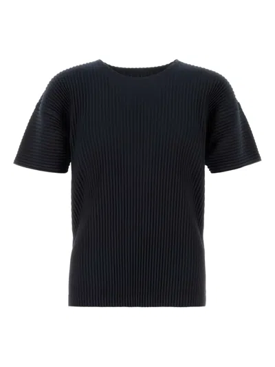Issey Miyake Plissé T-shirt In Black