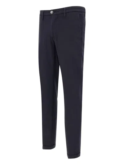 Re-hash Mucha Chinos Con Risvolto