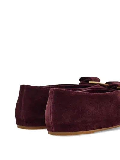 Ferragamo Bow Detail Suede Ballerinas In Burgundy