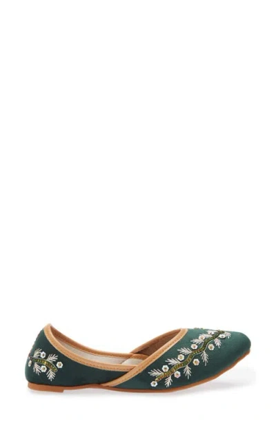 Fuchsia Rania Embroidered Jutti Flat