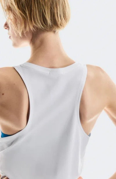 On Focus Swing Tank In Blue