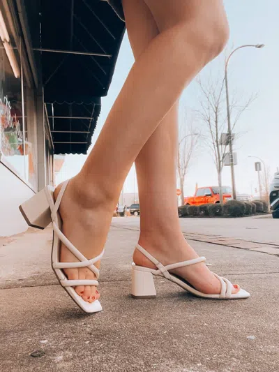 Fortune Dynamic Women Slip Into Style Heels In Bone