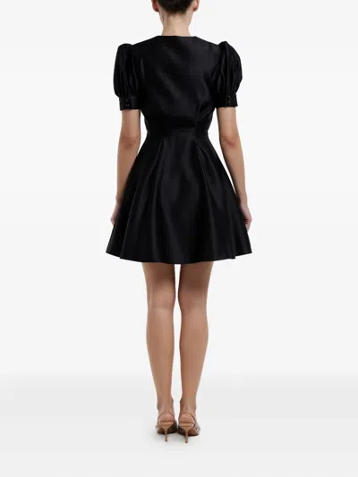 排扣迷你连衣裙