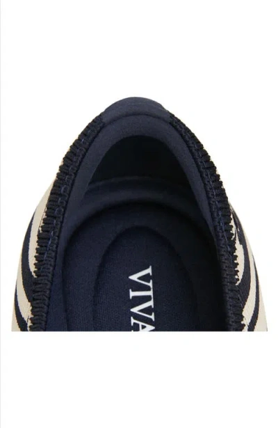 Vivaia Almond-toe Bow Flats