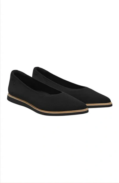 Vivaia Pointed-toe All-day Standing Flats