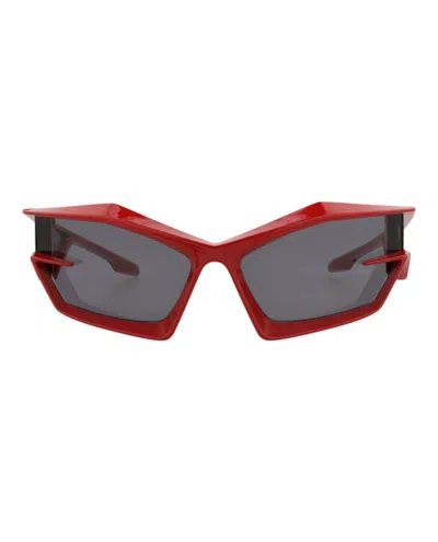 Pre-owned Givenchy Men's  Shieldframe Injection Sunglasses In Red Red Smoke (gv40049u/69/66a)